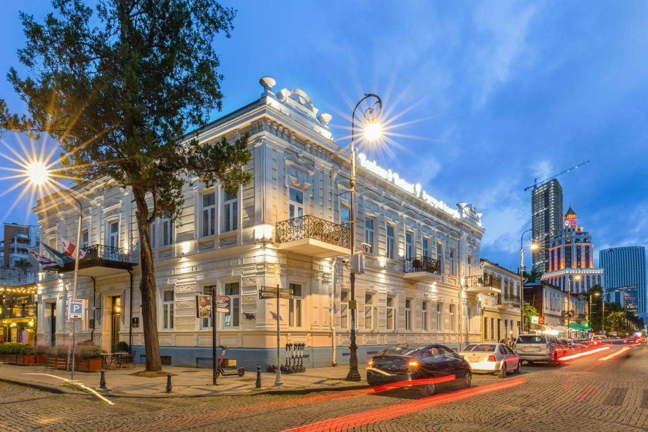 Boulevard Hotel Batumi Kültér fotó