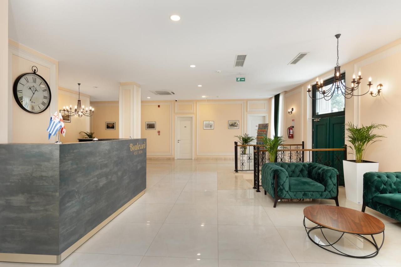 Boulevard Hotel Batumi Kültér fotó