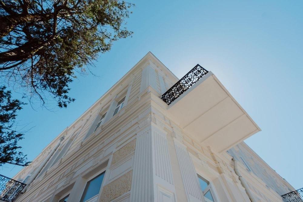 Boulevard Hotel Batumi Kültér fotó