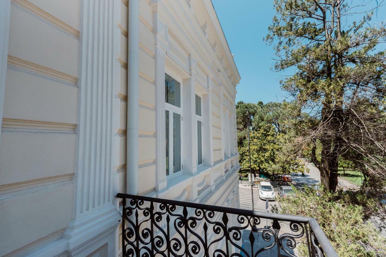 Boulevard Hotel Batumi Kültér fotó