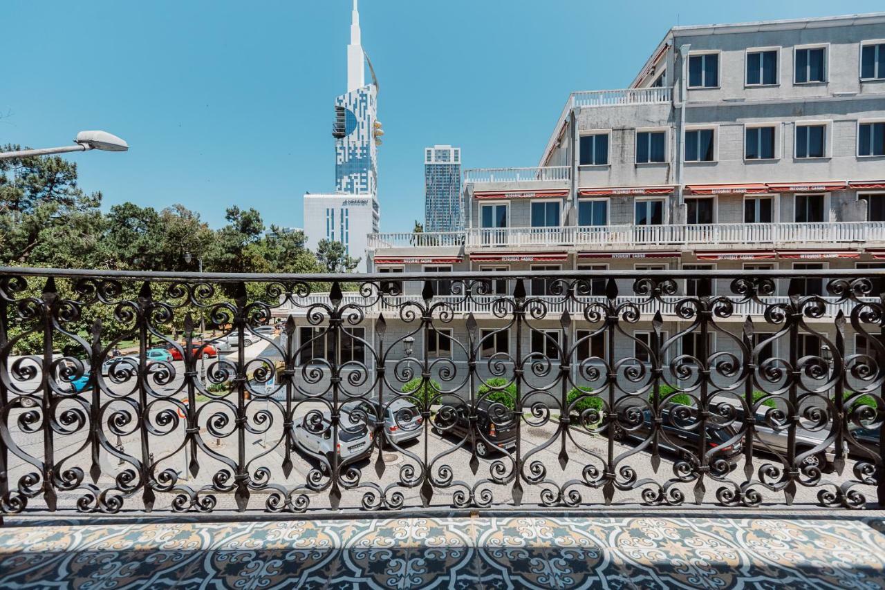 Boulevard Hotel Batumi Kültér fotó