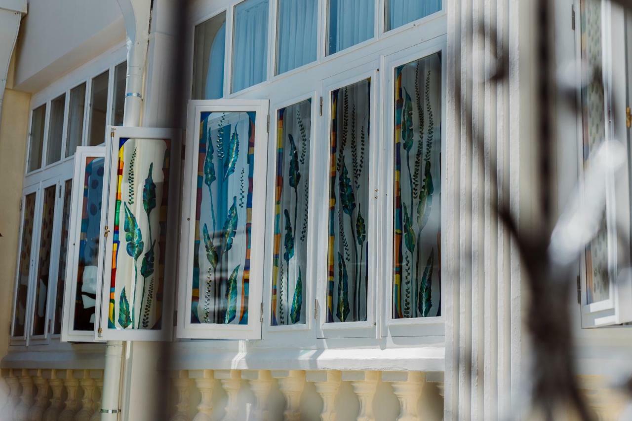 Boulevard Hotel Batumi Kültér fotó