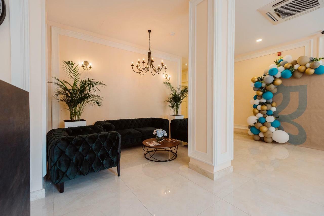 Boulevard Hotel Batumi Kültér fotó
