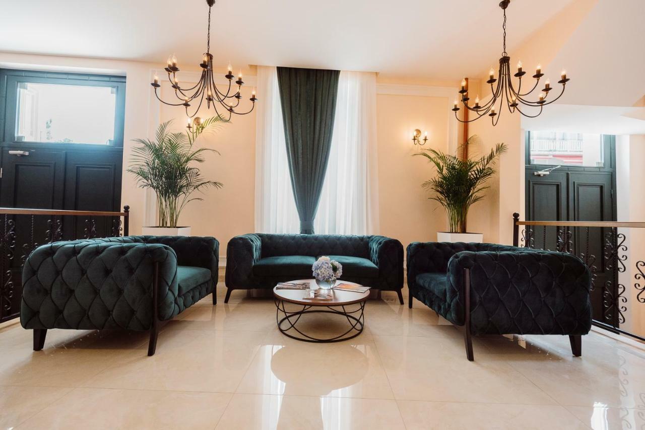 Boulevard Hotel Batumi Kültér fotó