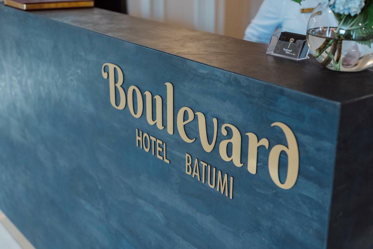 Boulevard Hotel Batumi Kültér fotó